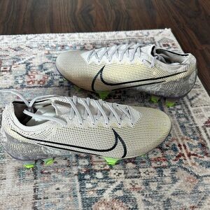 Nike Soccer Boots Vapor 13 Elite. Brand New - Never Worn